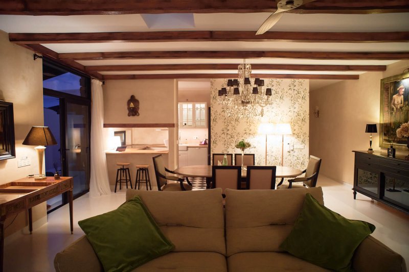 Sofá Roche Bobois, comedor y cocina