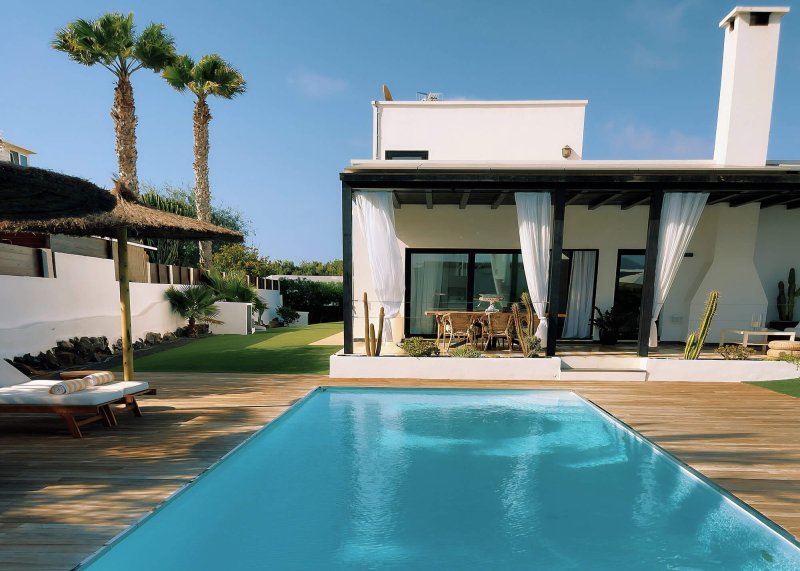 La villa al atardecer