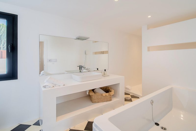 Detalle del baño de la suite