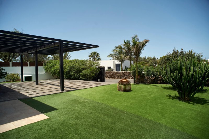 Entrada villa